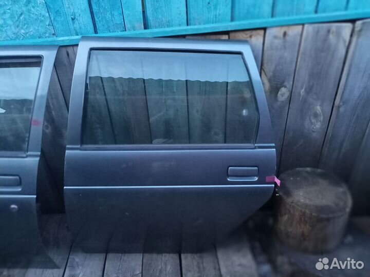 Двери ваз 2111