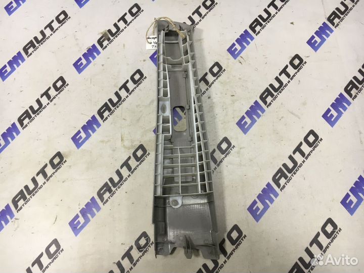 Накладка центральной стойки правая Чери Тигго Т11