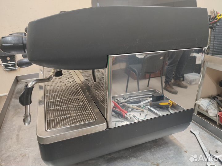 Кофемашина рожковая профессиональная Cimbali m24