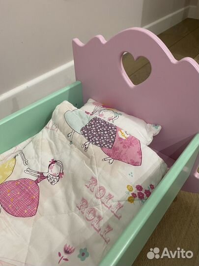 Деревянная кроватка для кукол