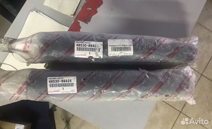 Аммотризаторы задние toyota, lexus