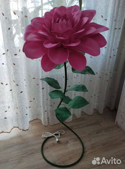 Ростовые светильники и цветы на заказ