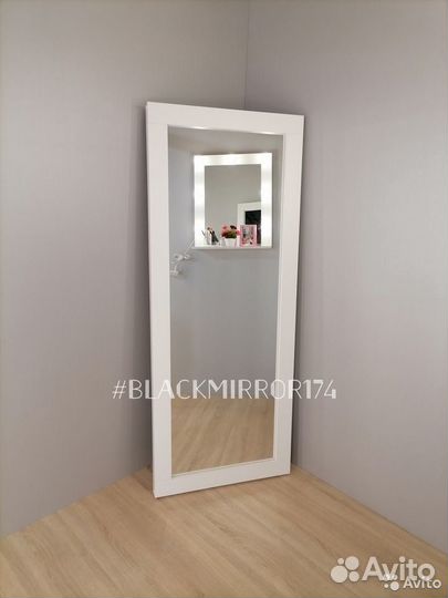 Ростовое напольное зеркало в раме без ламп