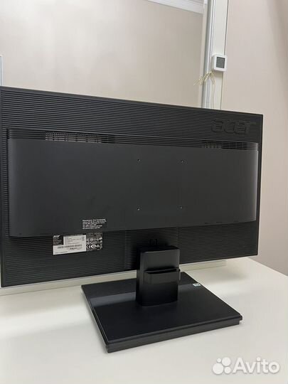 Монитор Acer 27