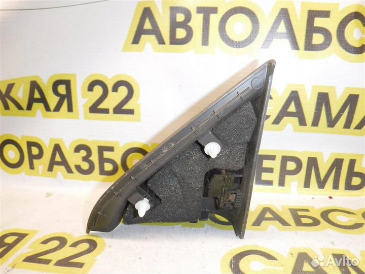 Крышка зеркала внутренняя левая Chevrolet Cobalt