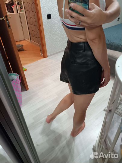 Кожаные шорты черные