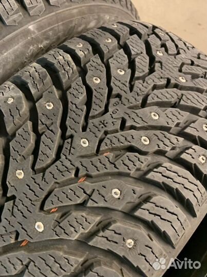 Nokian Tyres Hakkapeliitta 9 215/55 R17 98T