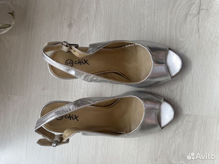 Босоножки женские 37 размер