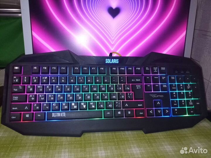 Игровая клавиатура и мышь
