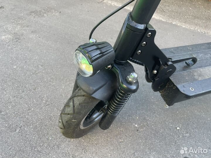 Электросамокат для взрослых