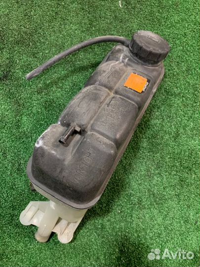 Бачок расширительный Mercedes-Benz E-Class W210