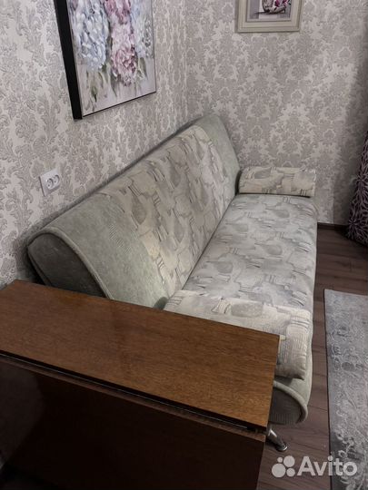 Диван книжка