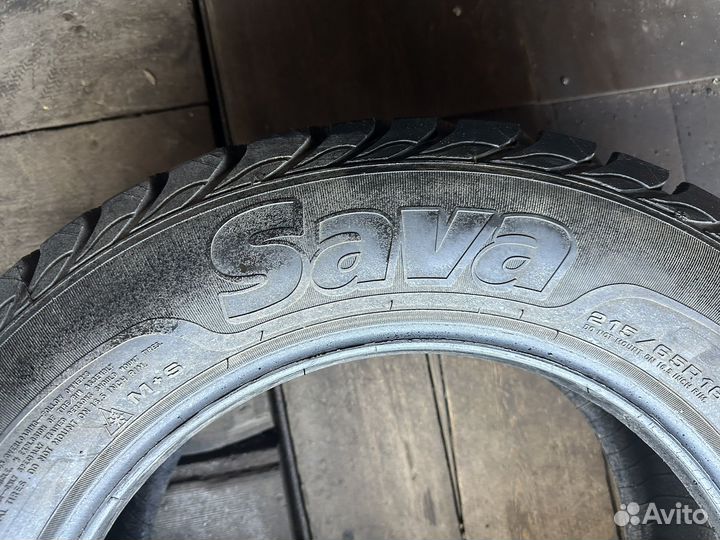 Sava Eskimo Stud 215/65 R16 98T