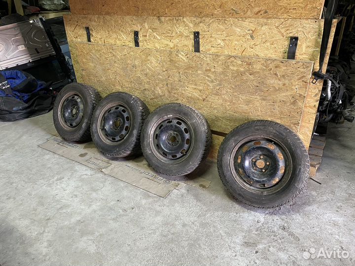 Комлект колес 195/65/15