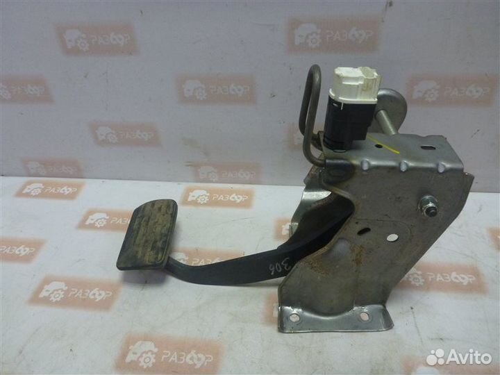 Педаль тормоза Renault Duster HSM F4R 2013