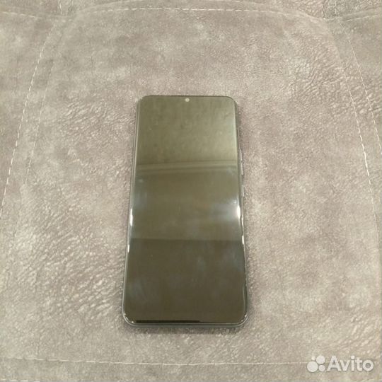 TECNO Spark 8, 4/64 ГБ