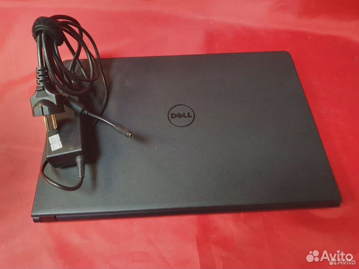 Ноутбук Dell AMD A10-8700 Radeon R6, SSD120GB 8GB