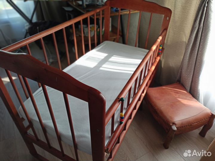Детская кроватка
