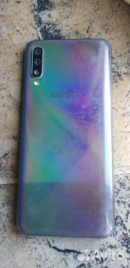 Samsung Galaxy A50, 4/64 ГБ