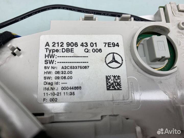 Плафон передний Mercedes W212