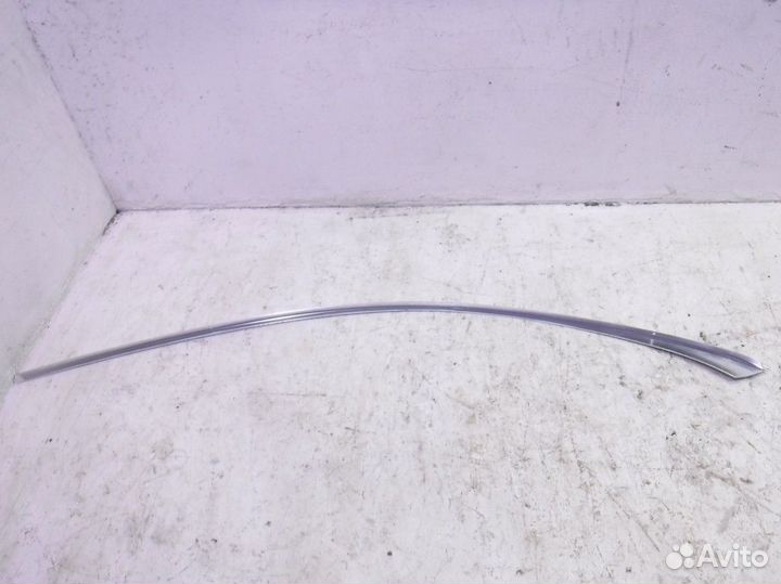 Молдинг стекла двери задней правой