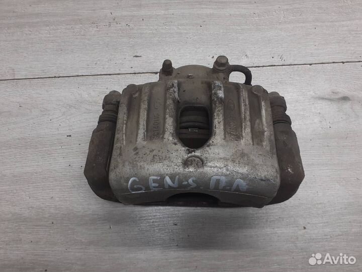 Суппорт передний левый Hyundai Genesis