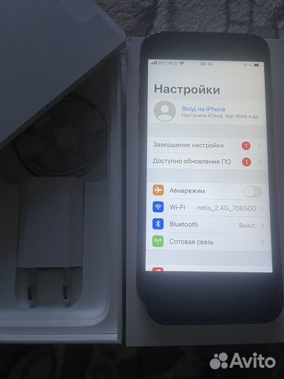 iPhone 8, 64 ГБ