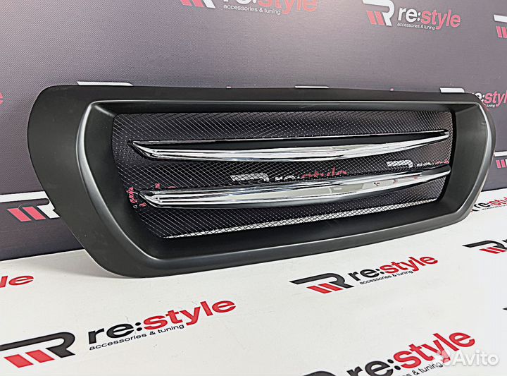 Решетка радиатора Land Cruiser 200 08-15г Jaos