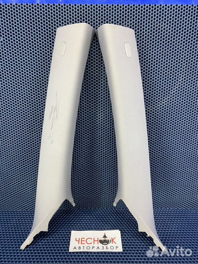 Обшивки передних стоек Volkswagen Touareg GP