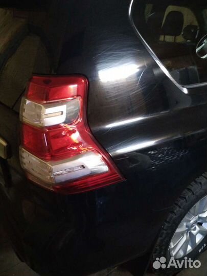 Фонарь задний правый Prado 150