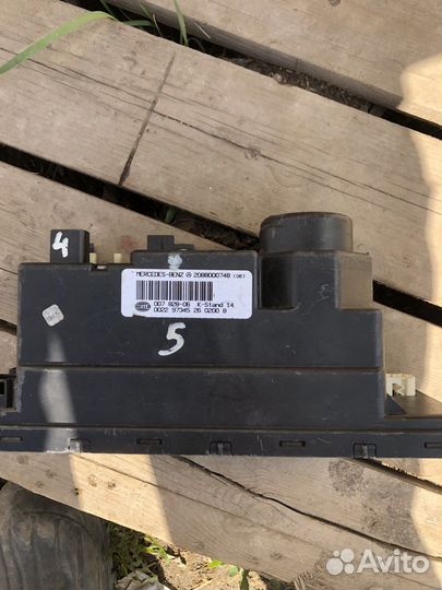 Компрессор центрального замка mercedes w208