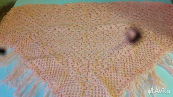 Платок вязаный