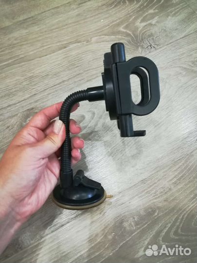 Держатель для телефона в машину