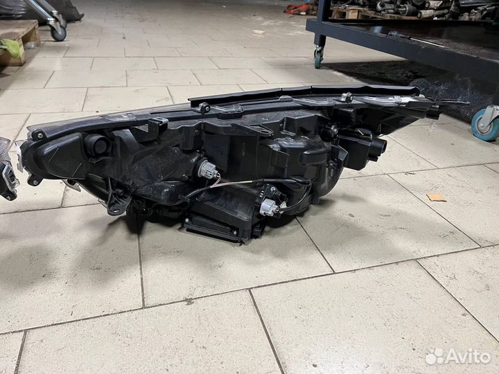 Фары передние пара full LED RAV 4 xa50 2021