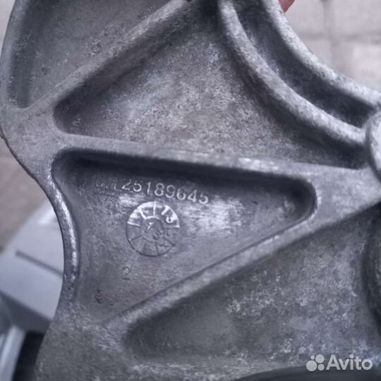 Водяной насос помпа