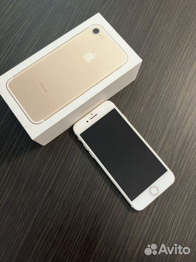 iPhone 7 128 gb gold