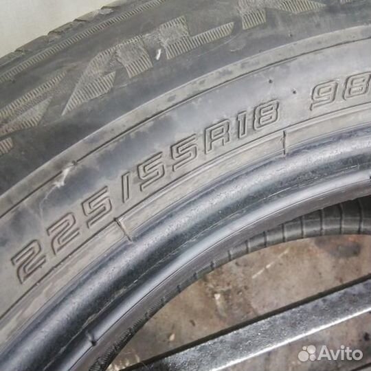 Falken Ziex ZE001 A/S 225/55 R18