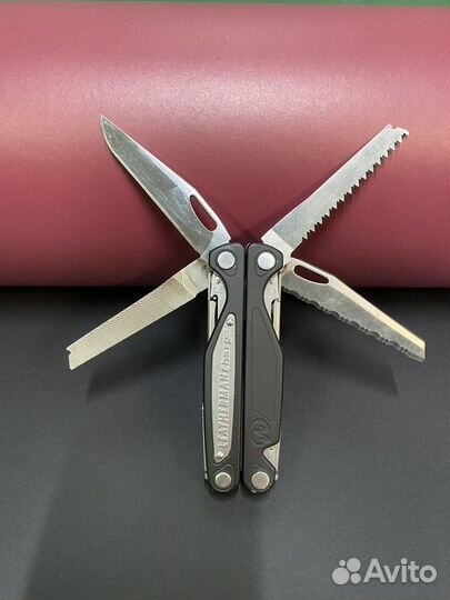 Leatherman charge