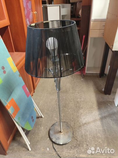 Продаётся торшер б/у.Доставка