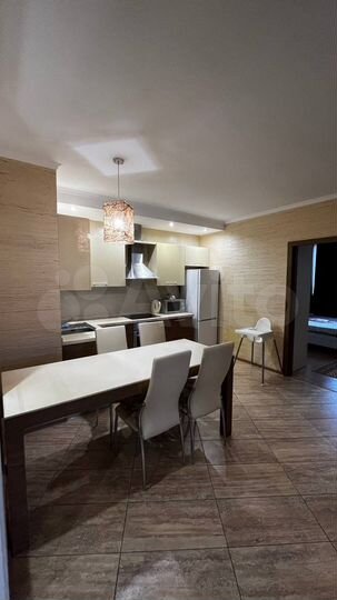 2-к. квартира, 70 м², 10/18 эт.