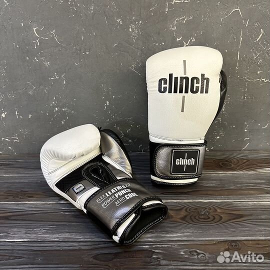 Боксерские перчатки