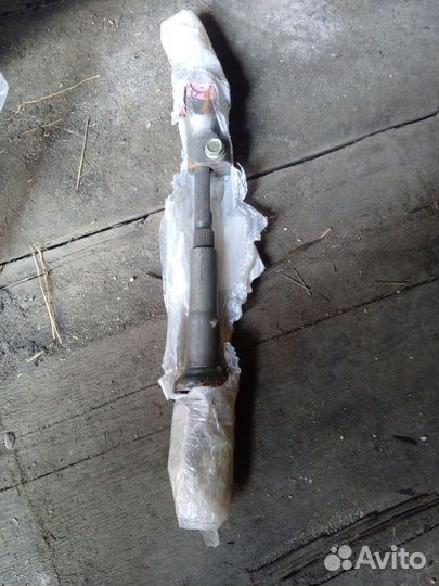 Рулевой карданчик Toyota wish zne 10