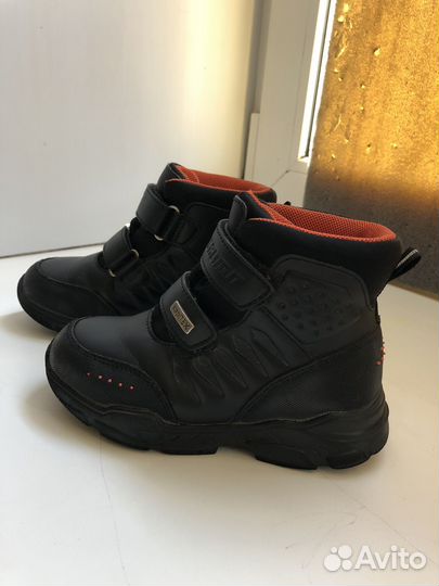 Ботинки демисезонные для мальчика 26
