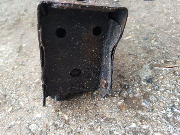 Балка подвески передняя Toyota Avensis 3 270 седан