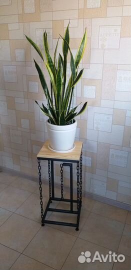 Цветочная подставка