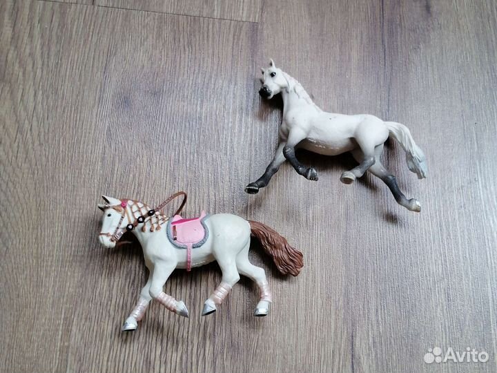 Лошадь schleich