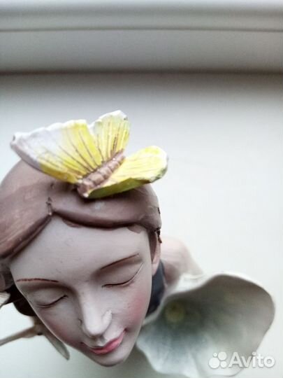 Статуэтка (мини ваза)