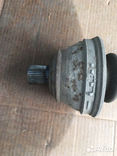 Привод задний левый Volkswagen Phaeton (1873)