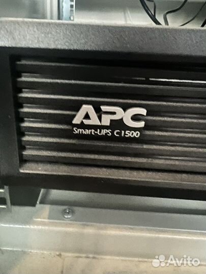 Серверная стойка