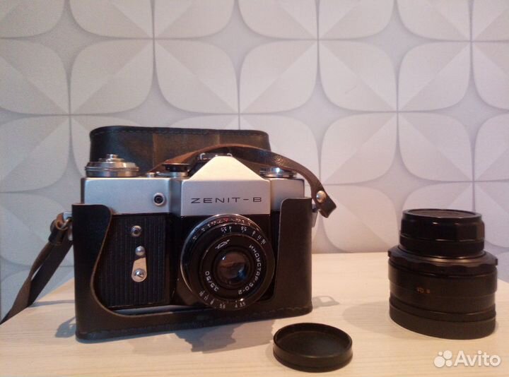 Зеркальный фотоаппарат Зенит В